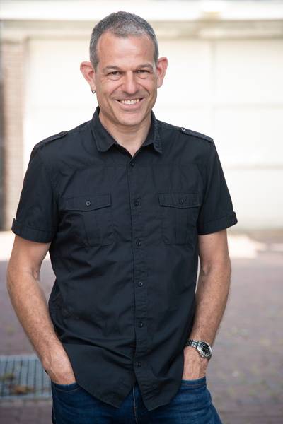 Leo ontbijt met het hele gezin en fietst met de ‘mamils’