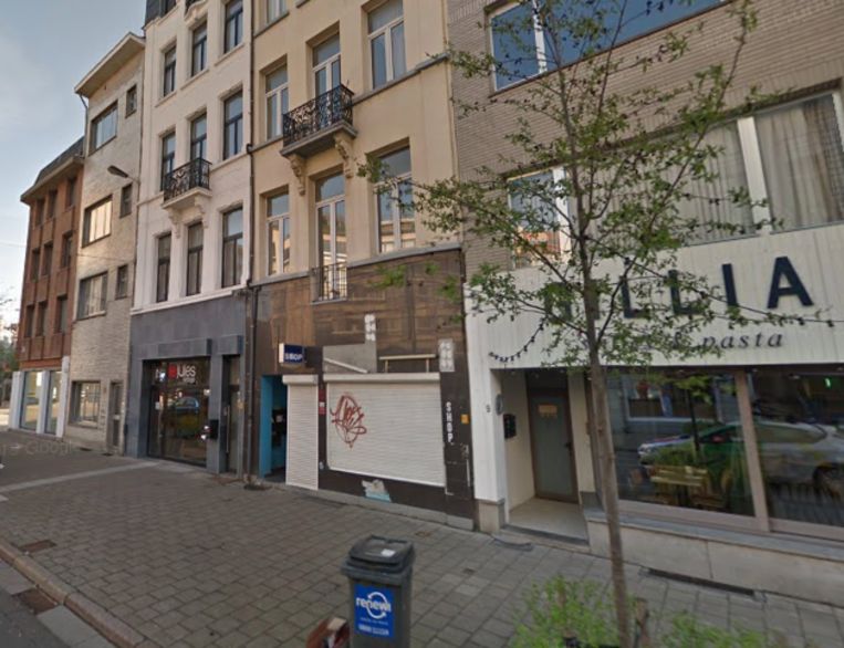 Nachtwinkel in centrum gesloten wegens drugshandel, uitbater verstopt thuis 310 gram marihuana