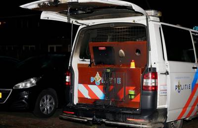 Criminoloog: 'Aansteken van politiebus is provocatie van het gezag'