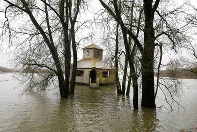 Fotoserie: volgelopen sloten, hoog water in de regio