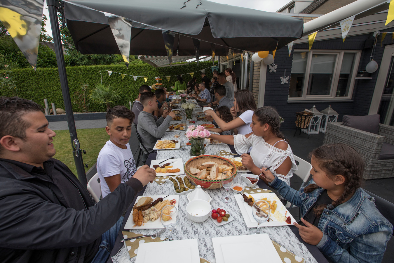 Suikerfeest: een huis vol eten én familie in Eindhoven ...