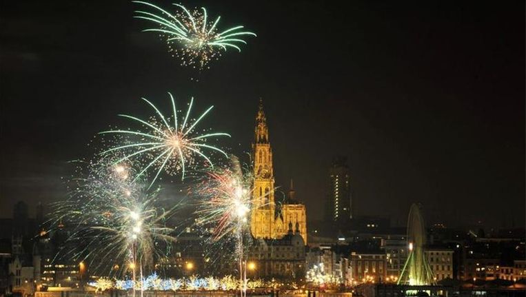 Hooligans komen op oudjaar naar Antwerpen "om terroristen ...