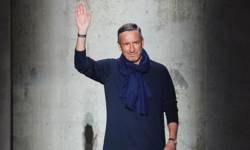 Ontwerper Dries Van Noten genomineerd voor twee awards bij ‘Oscars van de modewereld’ 