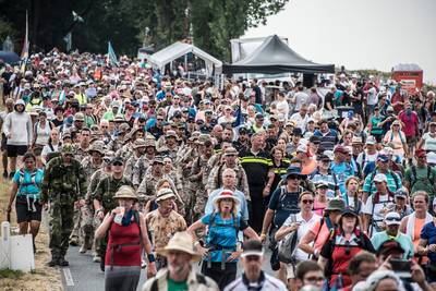 1.225 wandelaars haken af op de derde Vierdaagsedag