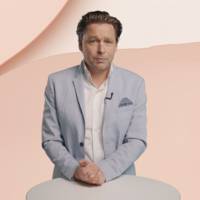 Deze bekende acteur wordt voor het eerst opa