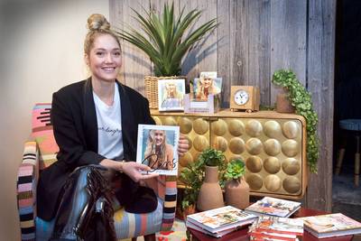 Rens Kroes, de zus van Doutzen, deelt haar levensstijl met Huissen