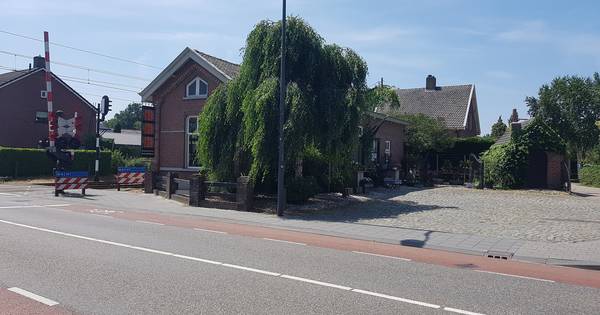Bloemist zegt Bosschenhoofd na 30 jaar vaarwel