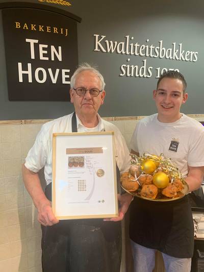 Goud voor oliebollen van bakker Ten Hove in Nieuwerkerk