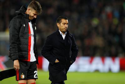 Van Bronckhorst: Winnen was het belangrijkste, dat is gelukt