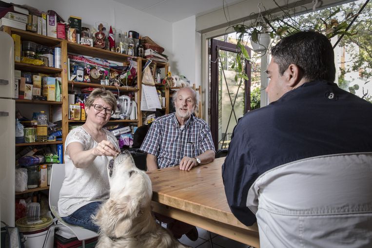 Deze Amsterdammers Geven Een Vluchteling Een Thuis Het Parool