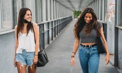 Zijn je geliefden een beetje down? Zo laat je ze met weinig woorden beter voelen