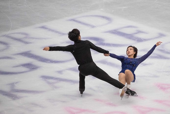 Chinees Paar Pakt Titel Bij Wk Kunstrijden Schaatsen Gelderlander Nl