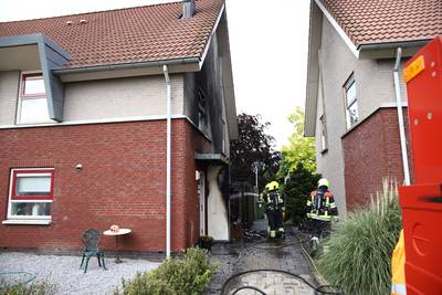 Brand in schuur veroorzaakt veel schade aan woning in Horssen