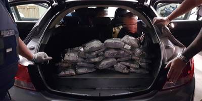 Franse douane doet recordvangst speedpasta in auto Nederlander