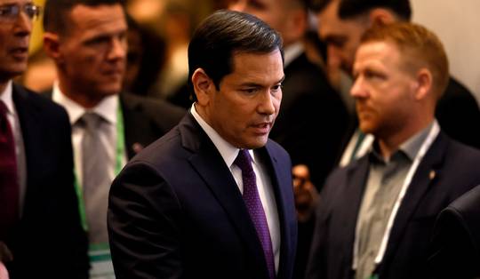 ‘Conquistador’ Marco Rubio krijgt staande ovatie voor verheerlijking van Europese kolonisatie