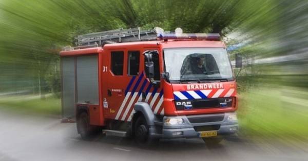 Grote brand bij camping in Megchelen geblust - De Gelderlander