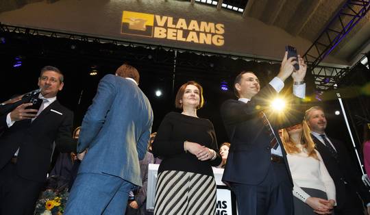 Waarom Vlaams Belang trans personen viseert (maar dat tegelijk ontkent)