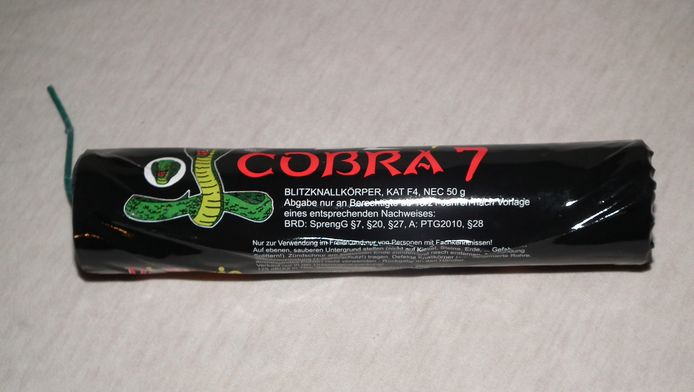 Jongen 10 Mogelijk Hand Kwijt Na Oppakken Vuurwerk Binnenland Ad Nl