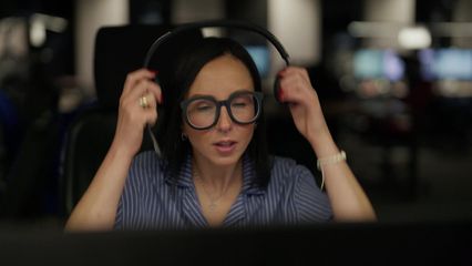 5. Homme en danger dans un ascenseur