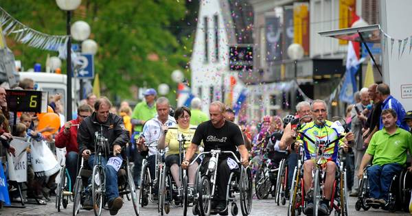 Kleine 30 deelnemers aan 'wilde' rolstoelvierdaagse