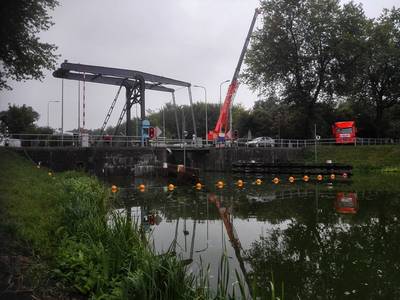Scheepvaartverkeer door Sluis IV Haghorst de hele week gestremd
