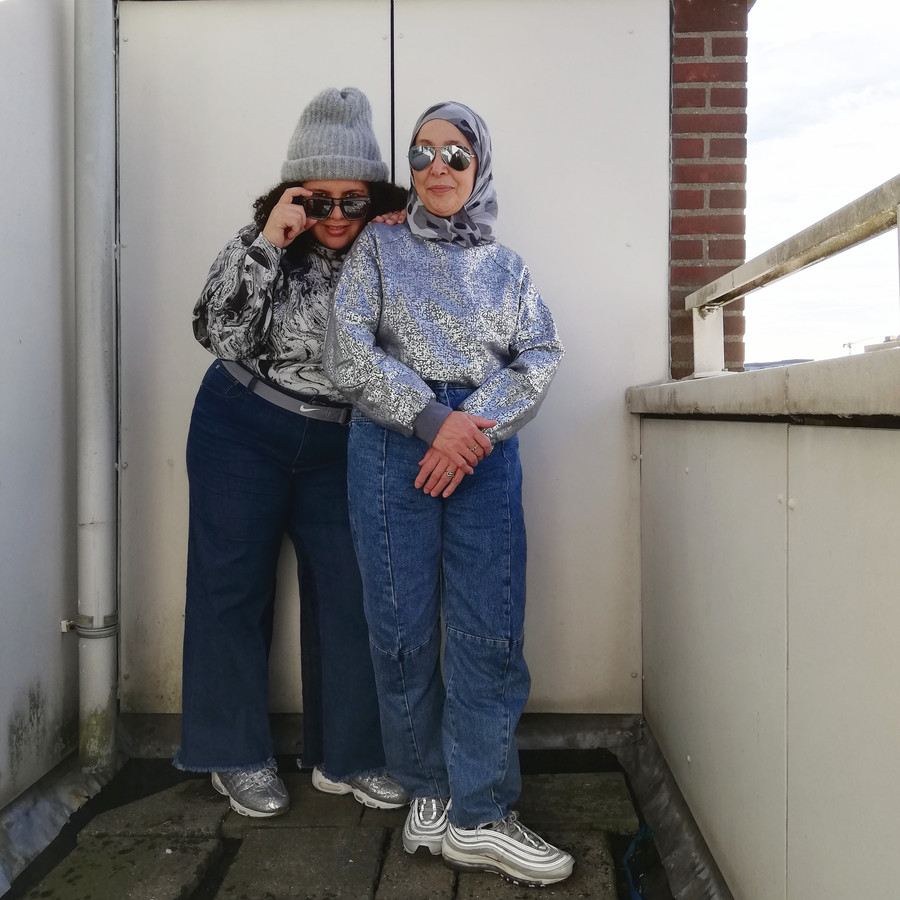 Rotterdamse Meryem Slimani Verandert Haar Moeder In Een Internationaal Stijlicoon Foto Pzc Nl