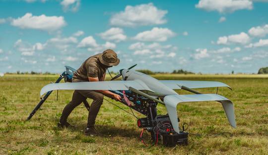 ‘Opnieuw bewijs dat Oekraïense defensie-industrie doorn in oog van de Russen is’: drie verdachten opgepakt na verijdelde aanslag op dronefabriek Slovakije