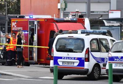 Agression à l’arme blanche à Lyon: un mort et huit blessés, dont trois graves