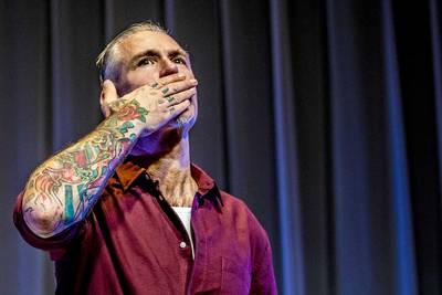 Eric Corton speelt Fidel Castro in nieuwe salsa-productie