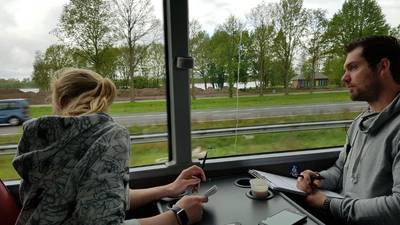 Bonnenregen bij politie-actie met ‘belbus’ op snelwegen in Oost-Nederland