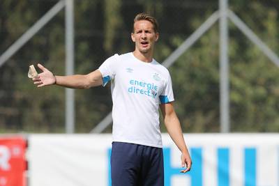 Luuk de Jong verlengt contract bij PSV en slaat nieuw aanbod van Bordeaux af
