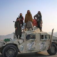 Afghanistan beschiet Pakistaanse vliegtuigen in Kaboel