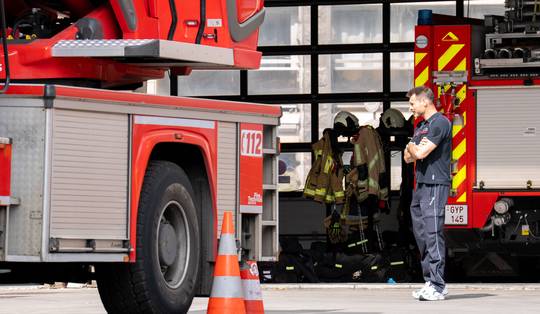 Brusselse regering en brandweerbonden bereiken akkoord, staking opgeschort