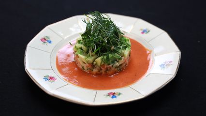 63. Tartare de saumon à l'avocat