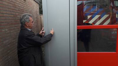 Buren van brandweerkazerne Lunteren houden achterpad