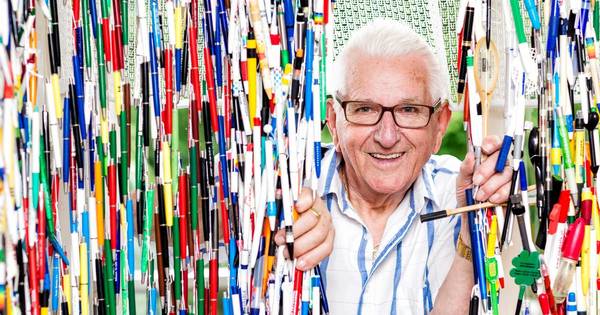 Verzamelaar Alex Cornelissen (81) heeft bijna 100.000 pennen | Woerden - AD.nl