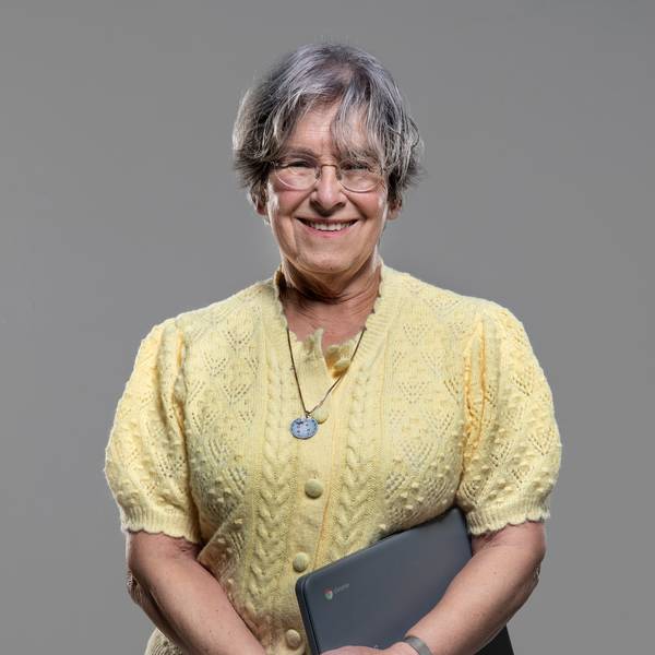 Hoe doorstaat Wikipedia het AI-tijdperk? Schrijven, schrappen, doorbijten en heel veel discussiëren