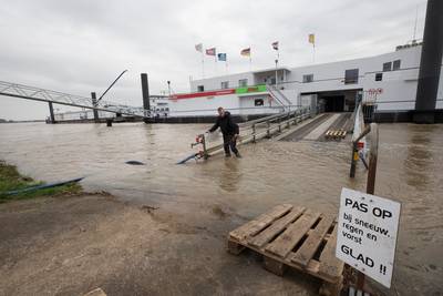 Rijn bij Lobith staat 13,63 meter hoog