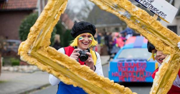 'Grootste optocht van Bökke Albergen' | Tubbergen - Tubantia
