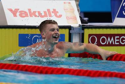 Fenomeen Peaty wint op de 50 meter schoolslag