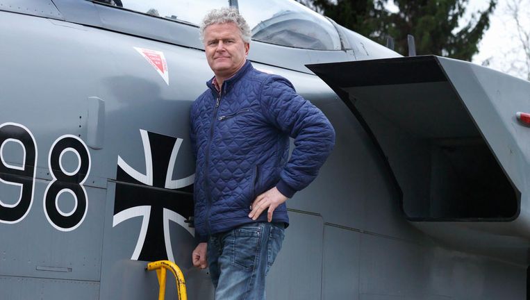 Pieter Smedts kende vroeger niemand, nu is hij 'die man van de vliegtuigen' - Volkskrant