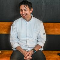 Sterrenchef Marcelo Ballardin (44) beklimt Andes in ‘De rugzak’: ‘Ik voel me nog altijd een buitenbeentje onder de chefs’