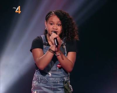 Yosina (10) zorgt voor kippenvel met intieme Trijntje-ballade Ken Je Mij