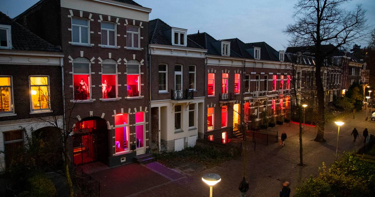 De meeste lampen gaan uit in de rosse buurt in Nijmegen Nijmegen AD.nl