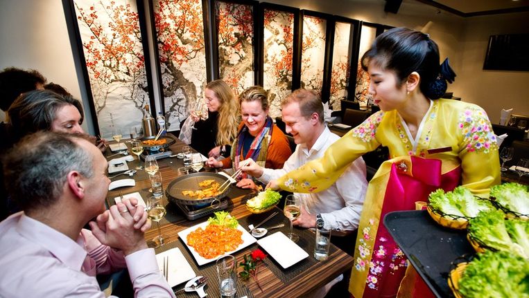 geen politiek gewoon lekker eten bij een noord koreaans restaurant het parool