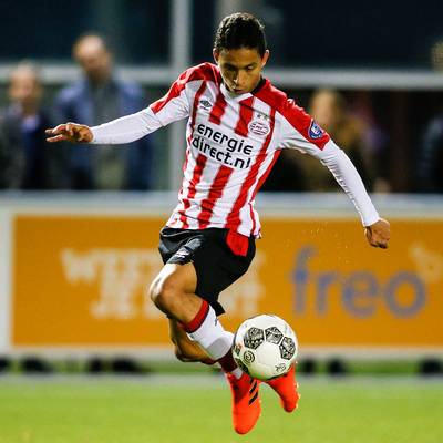 Koploper PSV verslaat koploper NEC op de Herdgang