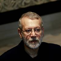 Sinds de ayatollah hem begin 2026 naar voren schoof, was Ali Larijani de facto leider van Iran