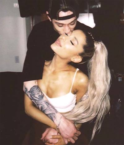 Deze celebrities verloofden zich net als Ariana Grande extreem snel