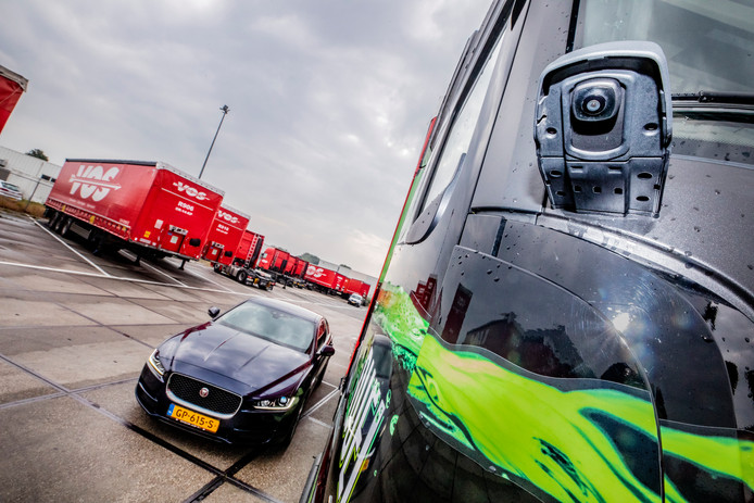 Primeur Vos Transport Deventer Heeft Geen Spiegels Kent Geen
