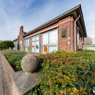 Ontwikkeling basisschool De Hoeksteen in Zevenbergschen Hoek ‘op losse schroeven’